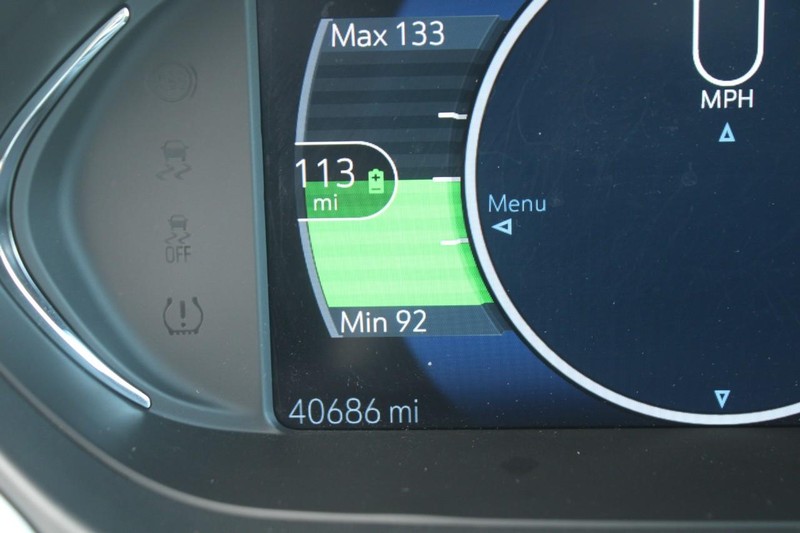 Chevrolet Bolt EV Vehicle Full-screen Gallery Image 18