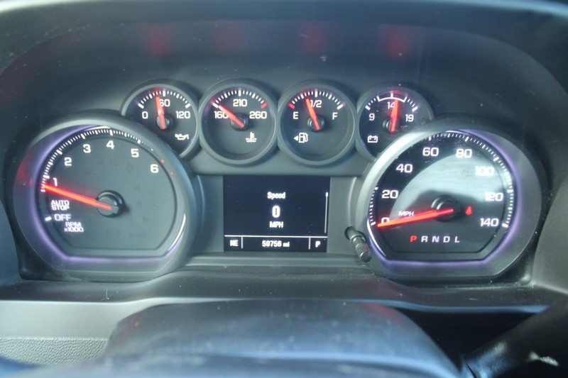 Chevrolet Silverado 1500 Vehicle Full-screen Gallery Image 17