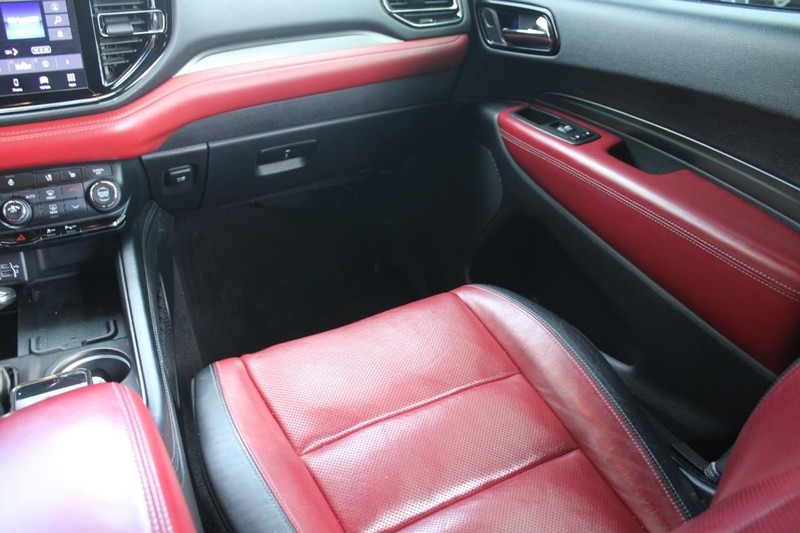 Dodge Durango Vehicle Full-screen Gallery Image 13