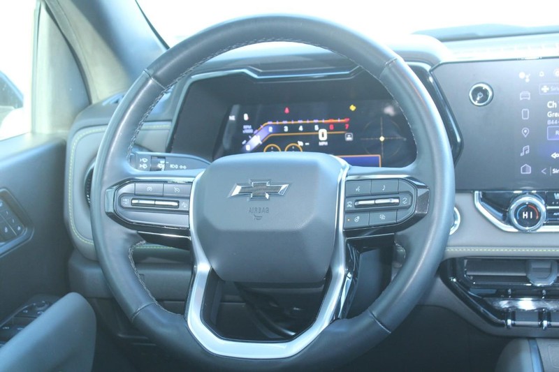 Chevrolet Colorado Vehicle Full-screen Gallery Image 11