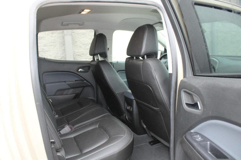 Chevrolet Colorado Vehicle Full-screen Gallery Image 09