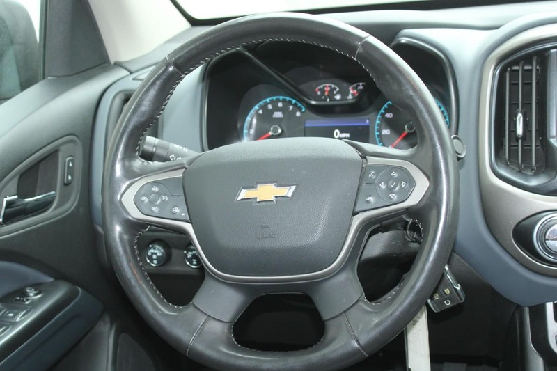 Chevrolet Colorado Vehicle Full-screen Gallery Image 11