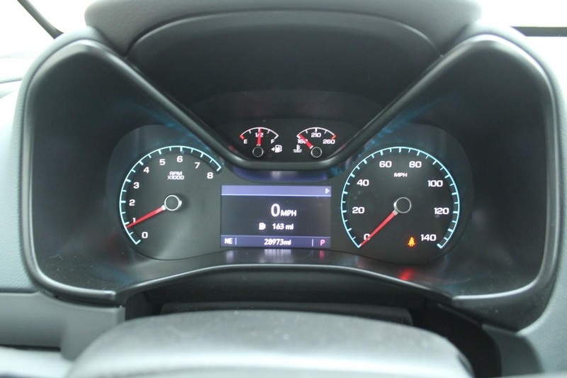 Chevrolet Colorado Vehicle Full-screen Gallery Image 17
