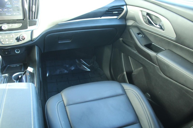 Chevrolet Traverse Vehicle Full-screen Gallery Image 13
