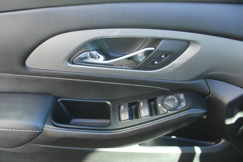 Chevrolet Traverse Vehicle Full-screen Gallery Image 14