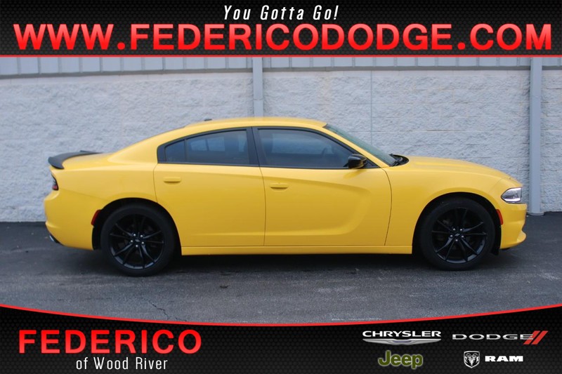 Dodge Charger Vehicle Full-screen Gallery Image 01