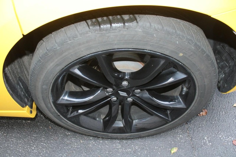 Dodge Charger Vehicle Full-screen Gallery Image 07