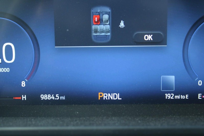 Ford Escape Vehicle Full-screen Gallery Image 18