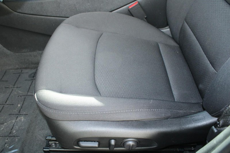 Chevrolet Malibu Vehicle Full-screen Gallery Image 15