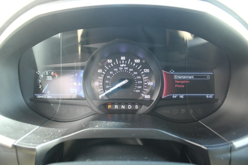 Ford Edge Vehicle Full-screen Gallery Image 17