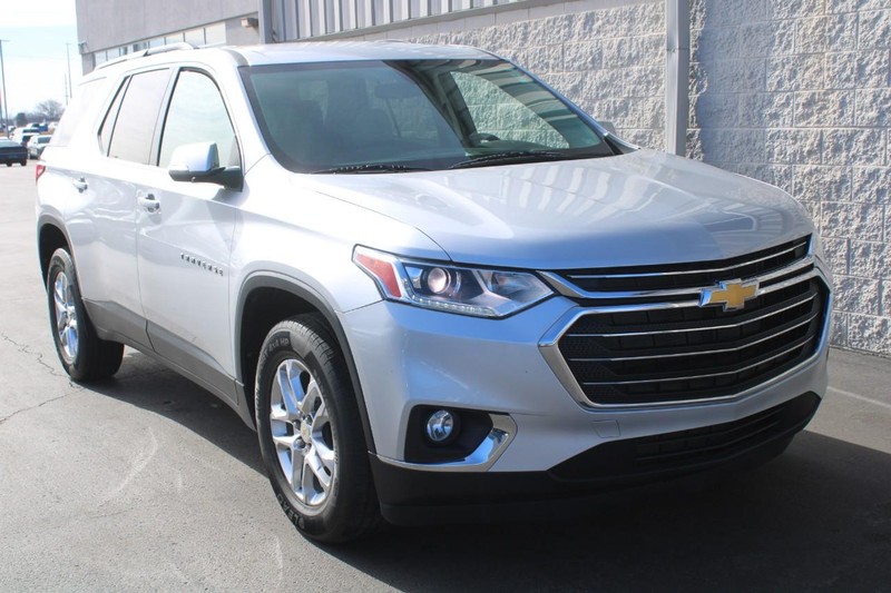 Chevrolet Traverse Vehicle Full-screen Gallery Image 02