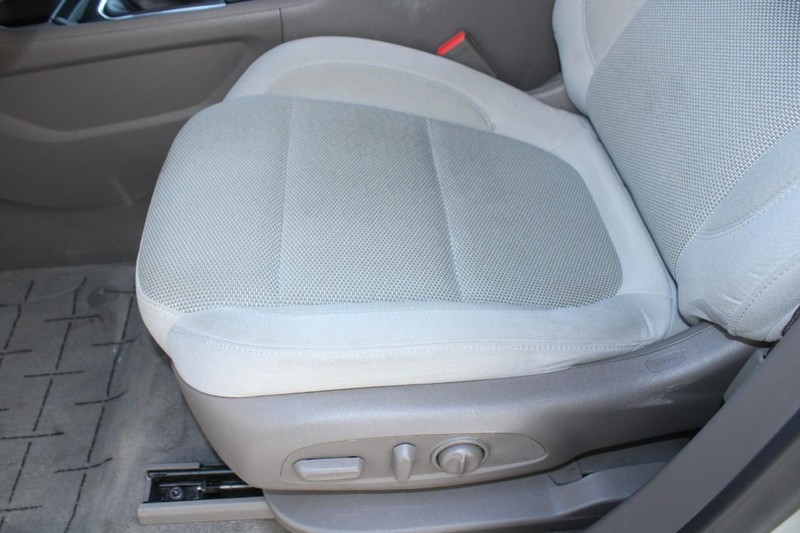 Chevrolet Traverse Vehicle Full-screen Gallery Image 15