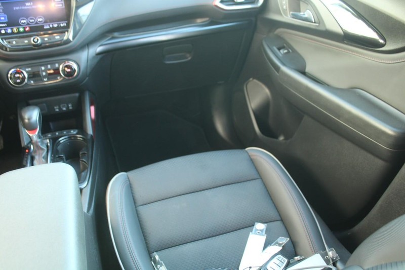 Chevrolet TrailBlazer Vehicle Full-screen Gallery Image 12