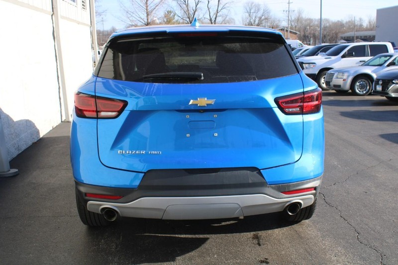 Chevrolet Blazer Vehicle Full-screen Gallery Image 04