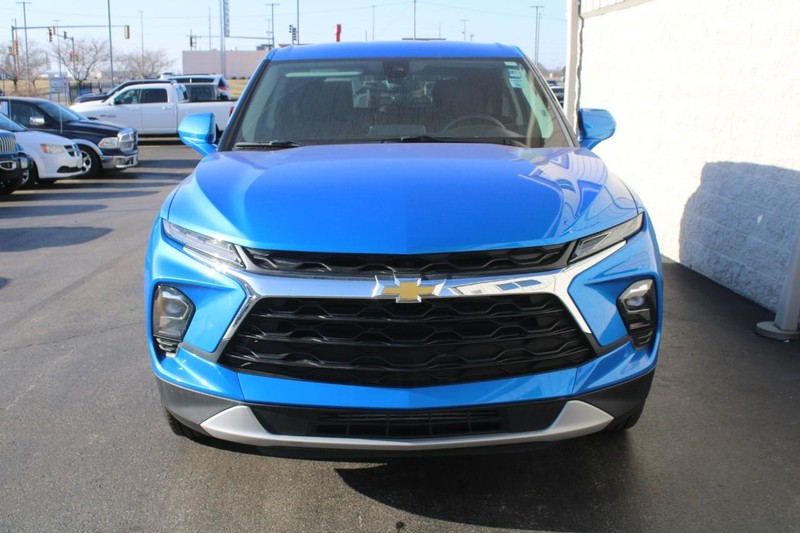 Chevrolet Blazer Vehicle Full-screen Gallery Image 08