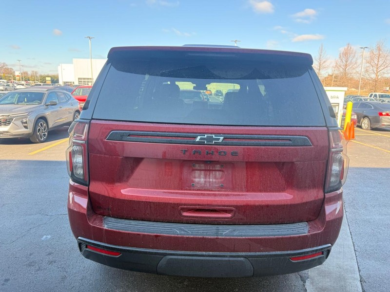 Chevrolet Tahoe Vehicle Full-screen Gallery Image 06