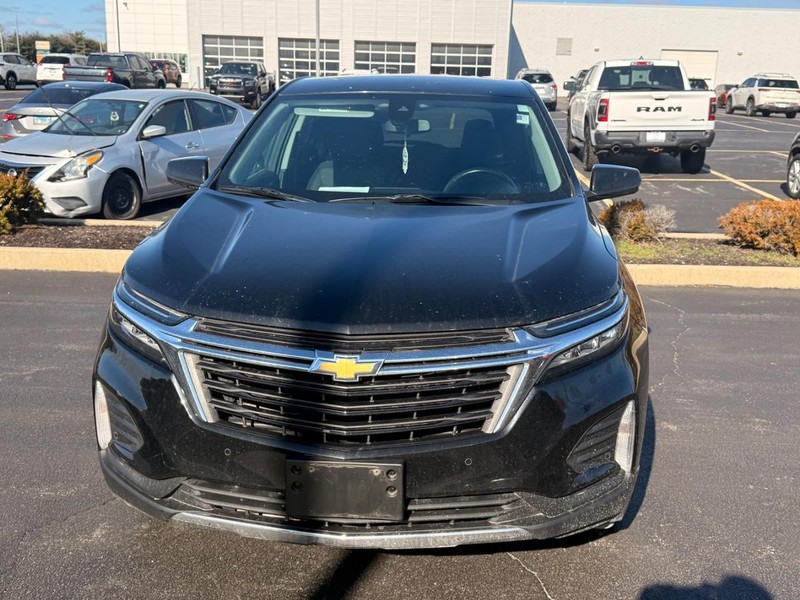 Chevrolet Equinox Vehicle Full-screen Gallery Image 02