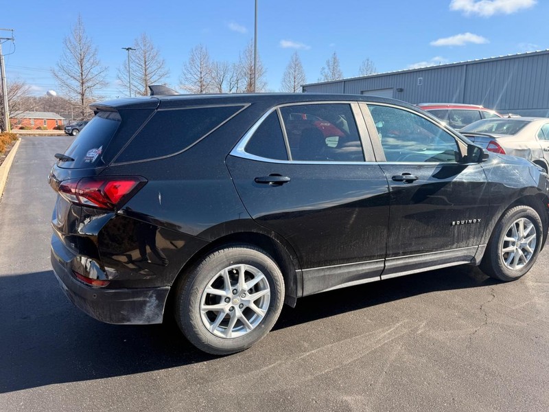 Chevrolet Equinox Vehicle Full-screen Gallery Image 05