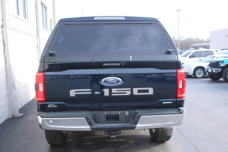 Ford F-150 Vehicle Full-screen Gallery Image 04