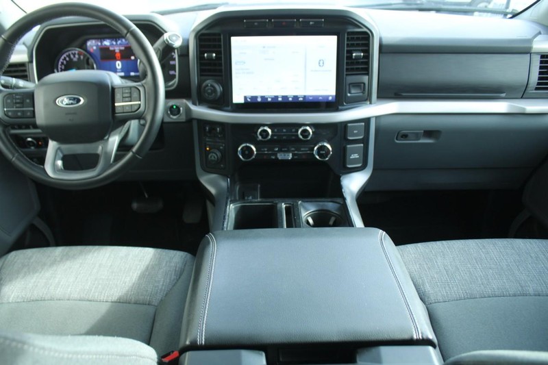 Ford F-150 Vehicle Full-screen Gallery Image 09
