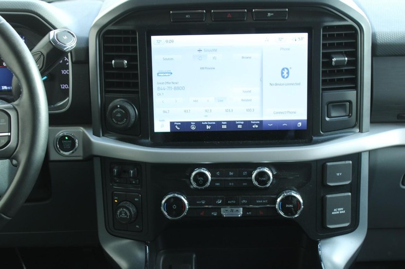 Ford F-150 Vehicle Full-screen Gallery Image 11