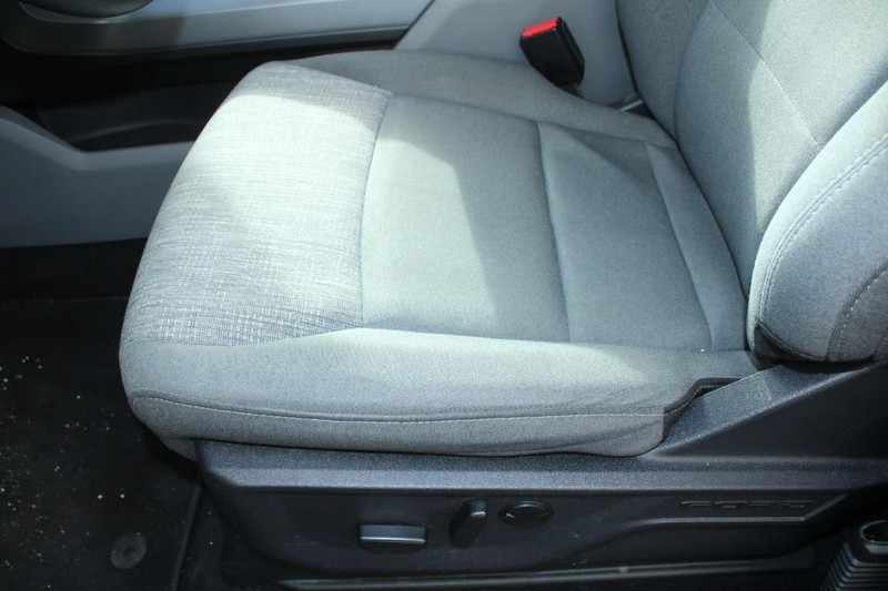 Ford F-150 Vehicle Full-screen Gallery Image 14