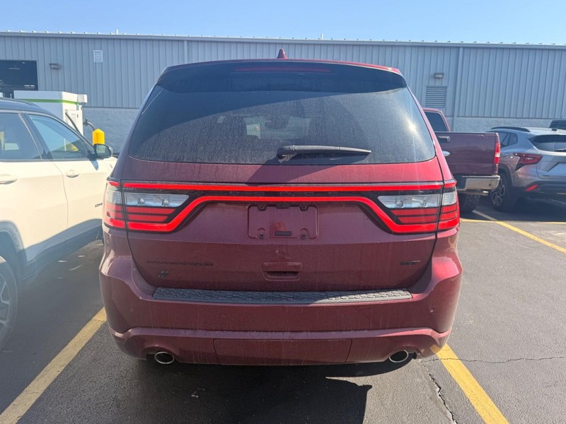 Dodge Durango Vehicle Full-screen Gallery Image 05