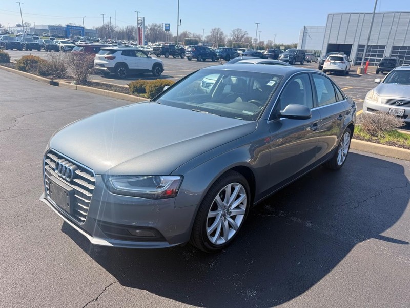 Audi A4 Vehicle Full-screen Gallery Image 02