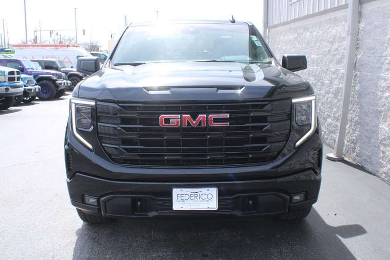 GMC Sierra 1500 Vehicle Full-screen Gallery Image 08