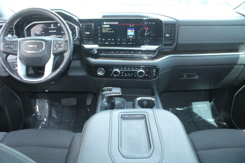 GMC Sierra 1500 Vehicle Full-screen Gallery Image 10
