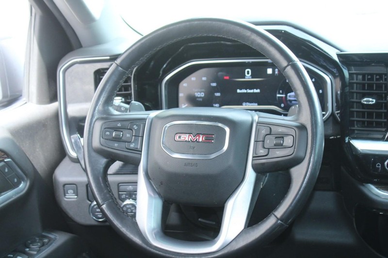 GMC Sierra 1500 Vehicle Full-screen Gallery Image 11