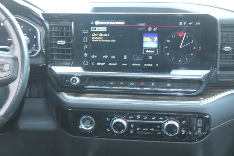 GMC Sierra 1500 Vehicle Full-screen Gallery Image 12