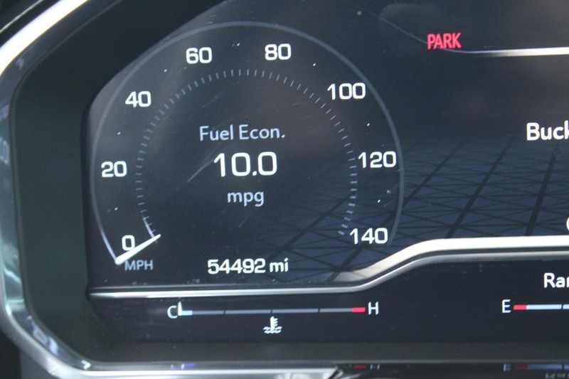 GMC Sierra 1500 Vehicle Full-screen Gallery Image 18