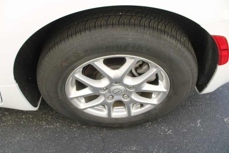 Chrysler Pacifica Vehicle Full-screen Gallery Image 07