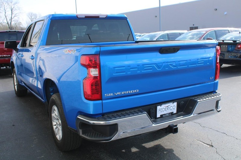 Chevrolet Silverado 1500 Vehicle Full-screen Gallery Image 05