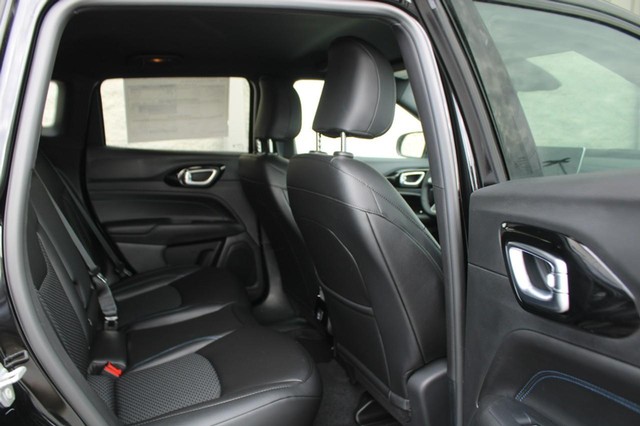 2026 Jeep Compass Altitude - Photo 6