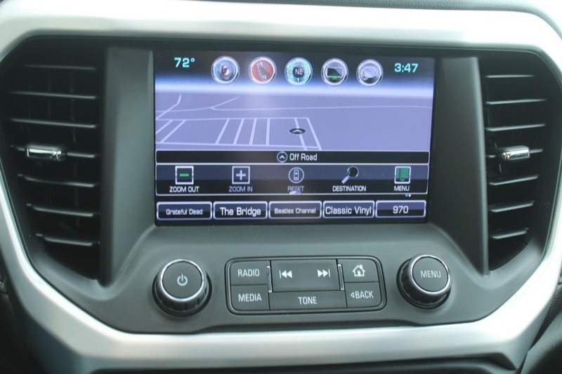 GMC Acadia Vehicle Full-screen Gallery Image 19