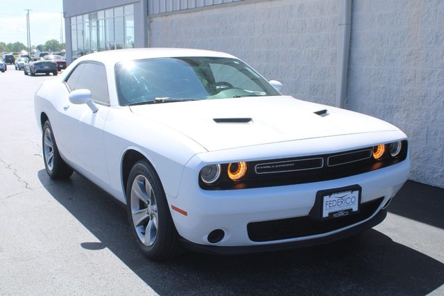 Used 2019 Dodge Challenger SXT with VIN 2C3CDZAG8KH751755 for sale in Wood River, IL