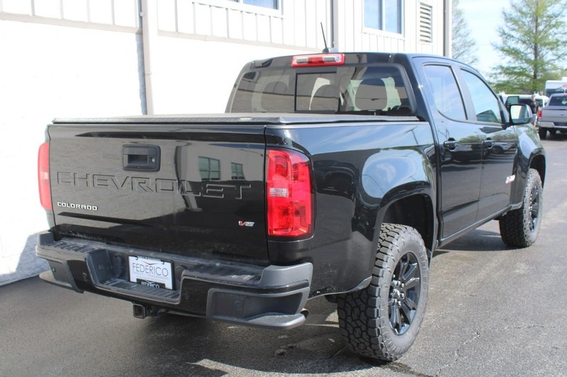 Chevrolet Colorado Vehicle Full-screen Gallery Image 03