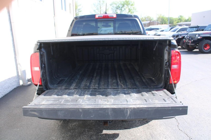 Chevrolet Colorado Vehicle Full-screen Gallery Image 06