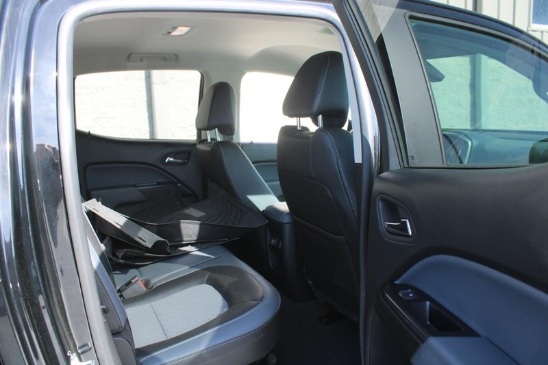 Chevrolet Colorado Vehicle Full-screen Gallery Image 09