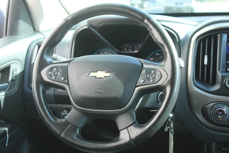 Chevrolet Colorado Vehicle Full-screen Gallery Image 11