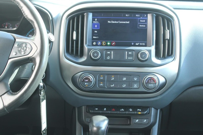Chevrolet Colorado Vehicle Full-screen Gallery Image 12