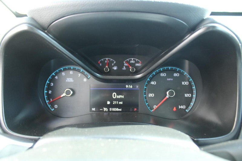 Chevrolet Colorado Vehicle Full-screen Gallery Image 17