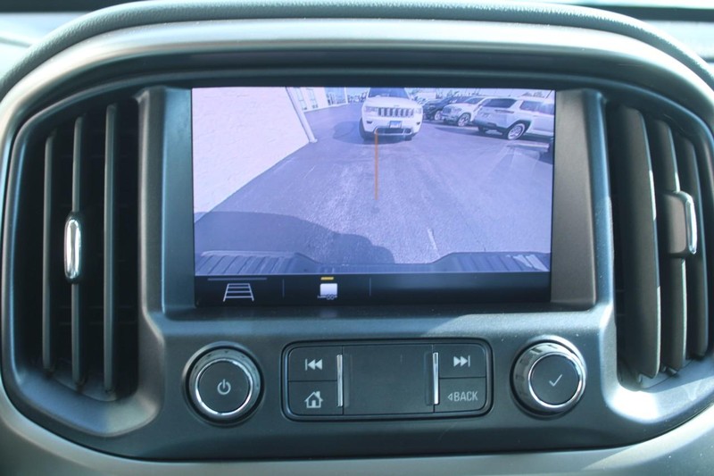 Chevrolet Colorado Vehicle Full-screen Gallery Image 19