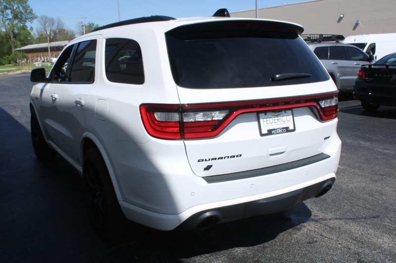 Dodge Durango Vehicle Full-screen Gallery Image 05
