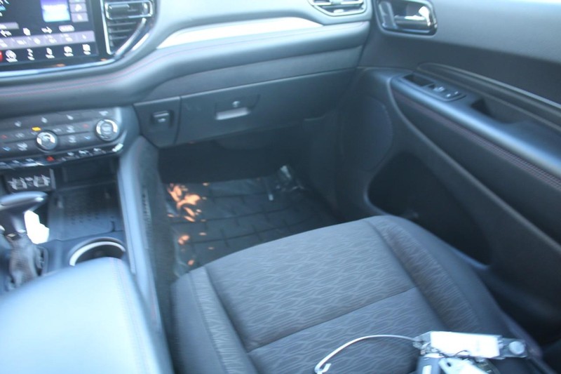 Dodge Durango Vehicle Full-screen Gallery Image 13