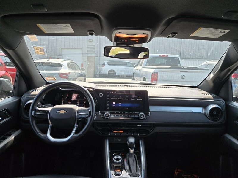 Chevrolet Colorado Vehicle Full-screen Gallery Image 06