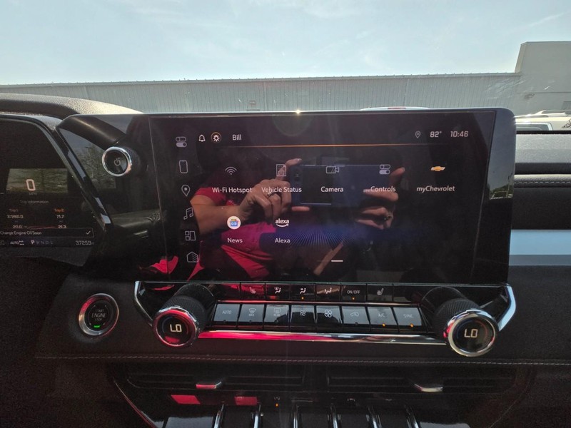 Chevrolet Colorado Vehicle Full-screen Gallery Image 08