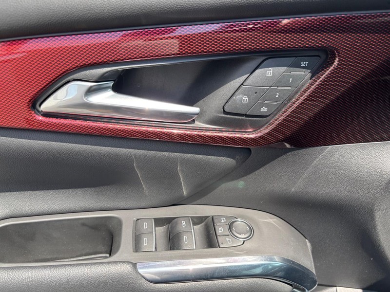 Chevrolet Traverse Vehicle Full-screen Gallery Image 14